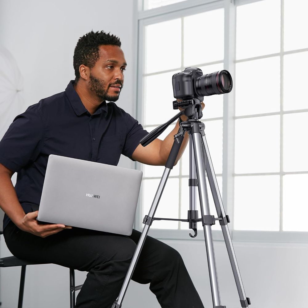 UGREEN Camera Tripod Stand 69''/175cm Heavy Duty Stand Adjustable Professional Tripod Holder image 3